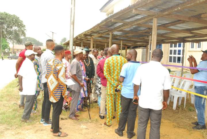 SamDede Krt, Okoroete Youth President builds Mini Market in his Village in Akwa Ibom State