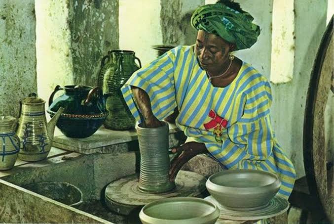 Ladi Kwali Biography: Age, Husband, Family, Pots, Artworks
