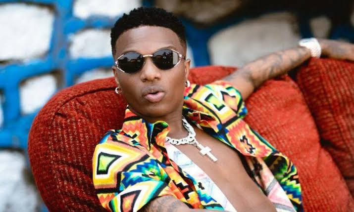 Wizkid Biography: Age, Girlfriend, Real Name, Wife, Children, Height, Wiki, Father, Brothers, Sisters, Net Worth