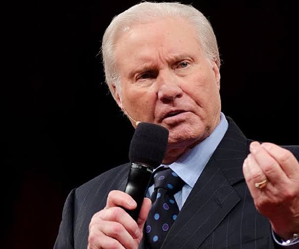 Jimmy Swaggart Biography: Age, Wife, Net Worth, Church, House, Family, Ministries, Still Alive, Daughters, Sons