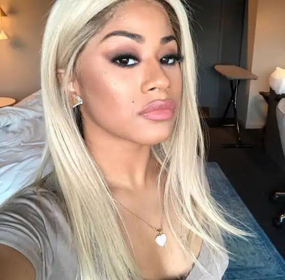 is hennessy carolina dating a girl with anxiety