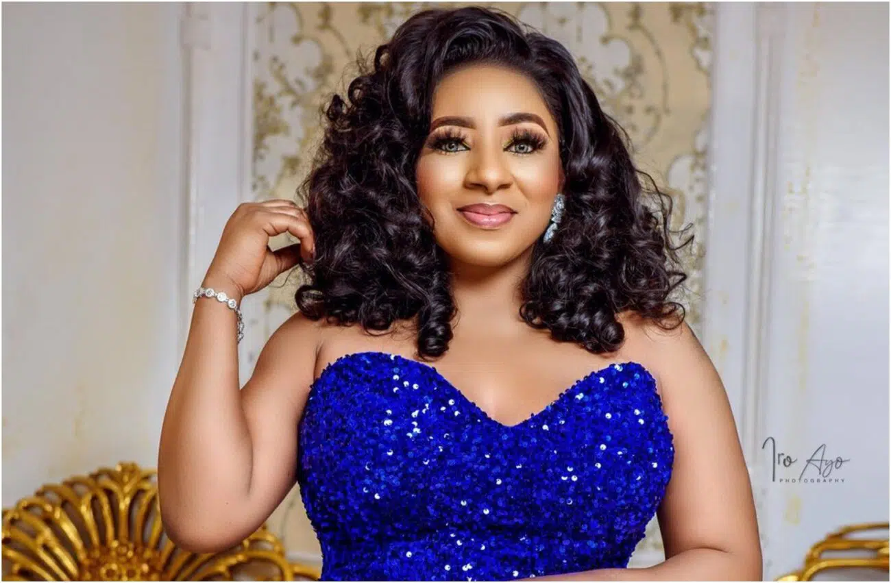 Mide Martins Biography: Age, Husband, Net Worth, Parents, Phone Number, Wikipedia, Instagram, First Daughter, Twins