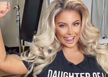Ashley Alexiss Biography: Age, Husband, Net Worth, Parents, Siblings, Boyfriend, Height, Pictures, Videos