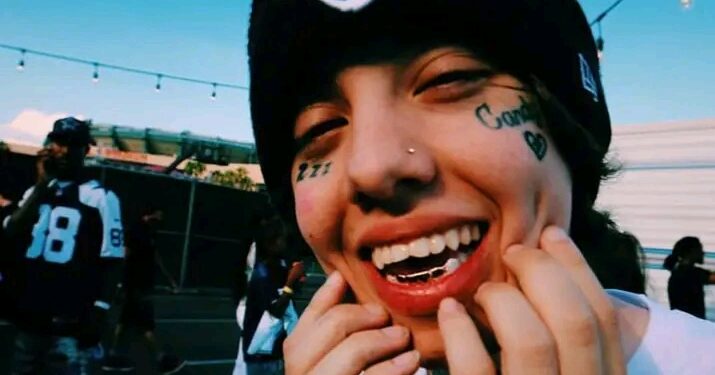 Lil Xan Biography: Age, Nationality, Parents, Siblings, Girlfriend, Songs, Career, Net Worth