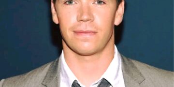 Will Poulter Biography: Age, Birthday, Nationality, Parents, Siblings, Girlfriend, Wiki, Movies, Career, Net Worth