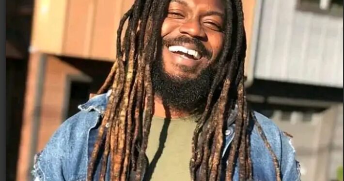 Samini Biography: Age, Birthday, Parents, Siblings, Wife, Children, Nationality, Songs, Wiki, Net Worth