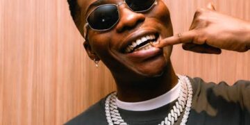 Reekado Banks Biography: Age, Birthday, Parents, Siblings, Girlfriend, Children, Family, Nationality, Songs, Net worth