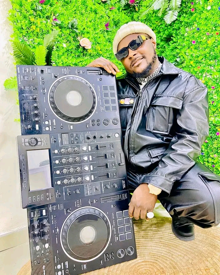 DJ Baddo photo 