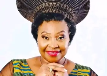 Yvonne Chaka Chaka Biography: Age, Birthday, Parents, Siblings, Husband, Children, Family, Nationality, Songs, Net Worth