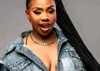 Bassie Biography: Age, Birthday, Parents, Siblings, Husband, Children, Family, Boyfriend, Nationality, Songs, Net Worth