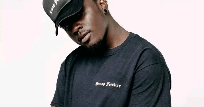 Kweku Smoke Biography: Age, Birthday, Parents, Siblings, Wife, Children, Family, Nationality, Girlfriend, Songs, Cars, Net Worth