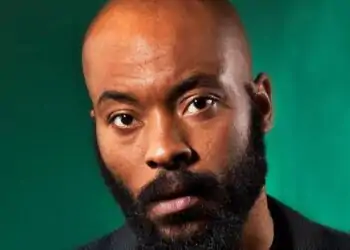 Arinzé Kene Biography: Age, Birthday, Parents, Siblings, Wife, Children, Nationality, Family, Girlfriend, Movies, Net Worth