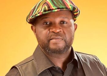 Buchi Biography: Age, Birthday, Parents, Siblings, Wife, Children, Family, Nationality, Albums, Net Worth