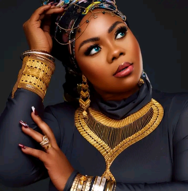 Empress Gifty photo 