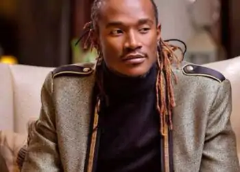 Jah Prayzah Biography: Age, Birthday, Parents, Siblings, Wife, Children, Nationality, Career, Songs, Net Worth