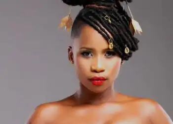 Lwah Ndlunkulu Biography: Age, Birthday, Parents, Siblings, Husband, Children, Nationality, Boyfriend, Songs, Career, Net Worth