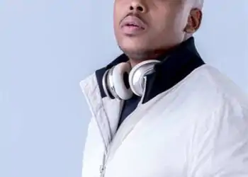 Mobi Dixon Biography: Age, Birthday, Parents, Siblings, Wife, Children, Nationality, Career, Discography, Net Worth