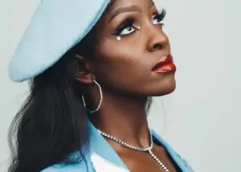 Phina Biography: Age, Birthday, Parents, Siblings, Husband, Children, Nationality, Career, Songs, Net Worth