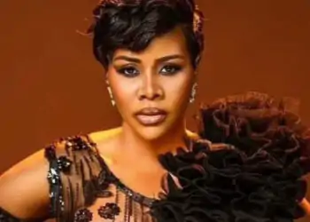 Desire Luzinda Biography: Age, Birthday, Parents, Siblings, Husband, Children, Nationality, Career, Songs, Net Worth