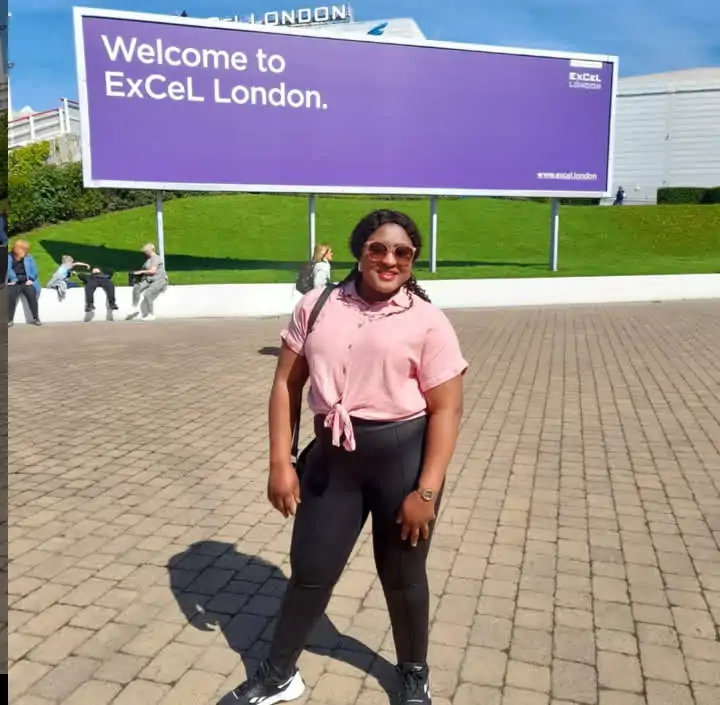 Fisayo Ajisola Biography: Age, Birthday, Parents, Siblings, Husband, Children, Nationality, State of Origin, Career, Movies, Net Worth 2 Fisayo Ajisola photo