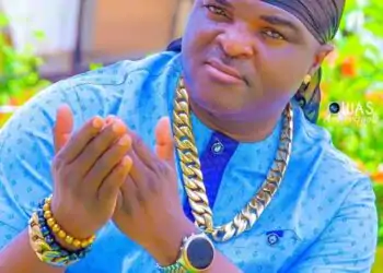 Obesere Biography: Age, Birthday, Parents, Siblings, Wives, Children, Nationality, State of Origin, Career, Songs, Net Worth